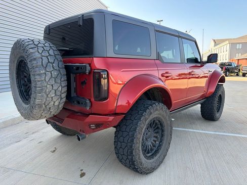 Used 2023 Ford Bronco Outer Banks AWD/4WD image 3