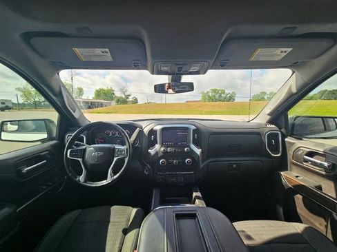 Used 2019 Chevrolet Silverado 1500 RST AWD/4WD image 12