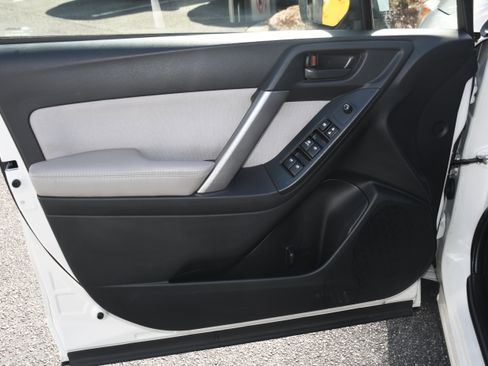 Used 2016 Subaru Forester 2.5i Premium w/ Popular Package #1 image 10