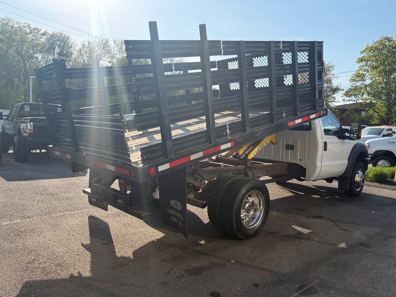 Used 2015 Ford F550 4x4 Regular Cab Super Duty image 7