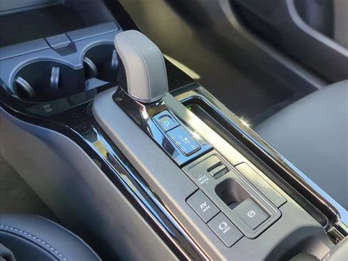 Certified 2025 Toyota Prius XLE image 21