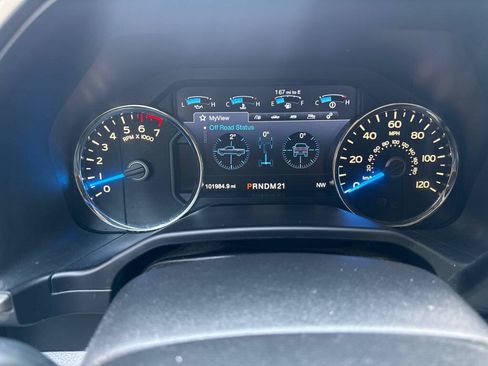 Used 2015 Ford F150 Lariat w/ Equipment Group 501A Mid AWD/4WD image 21