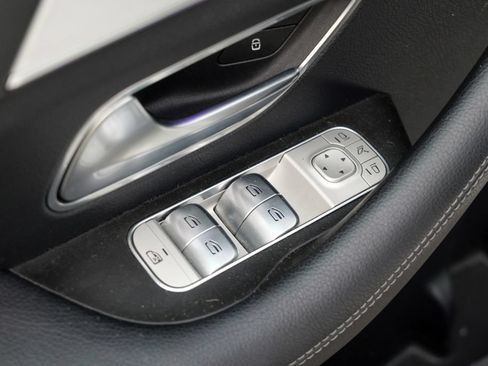 Used 2024 Mercedes-Benz GLS 450 4MATIC image 19