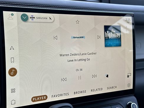 New 2026 Land Rover Defender 110 X-Dynamic SE image 19