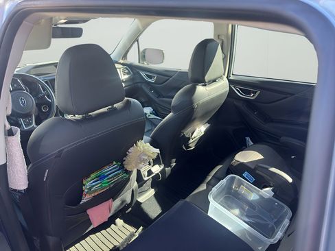 Used 2020 Subaru Forester Touring image 5