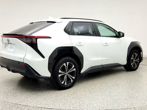 Used 2024 Toyota bZ4X AWD w/ Weather Package image 5