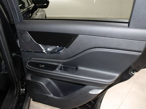Used 2024 Lincoln Corsair FWD image 29