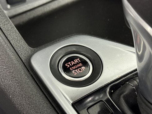Used 2025 Nissan Sentra SV FWD image 18
