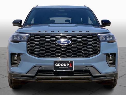 New 2026 Ford Explorer ST-Line w/ ST-Line Street Pack RWD image 3