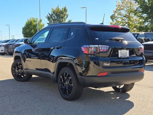 New 2026 Jeep Compass Latitude w/ Sun and Sound Group image 15