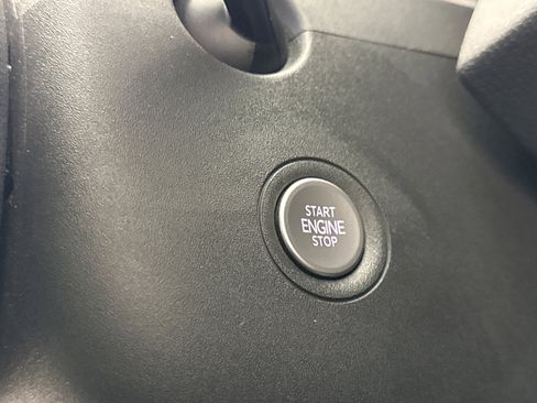 Used 2023 Volkswagen ID.4 Pro S image 22