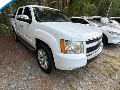 Used 2011 Chevrolet Avalanche LT w/ Luxury Package