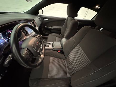 Used 2023 Dodge Charger SXT w/ Blacktop Package image 27