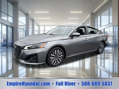 Used 2023 Nissan Altima 2.5 SV