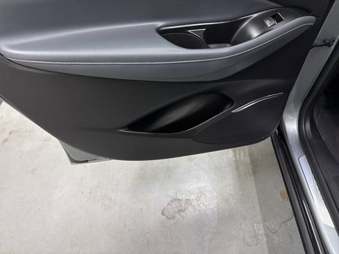 Used 2024 Buick Enclave Premium image 58