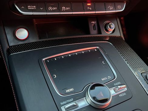 Used 2019 Audi SQ5 Premium Plus w/ Premium Plus Package image 63