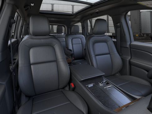 New 2026 Lincoln Aviator Reserve RWD image 10