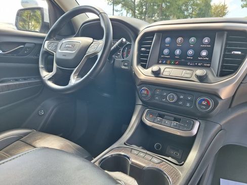 Used 2023 GMC Acadia Denali FWD image 28