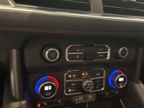 Used 2022 Chevrolet Tahoe RST w/ Luxury Package image 8