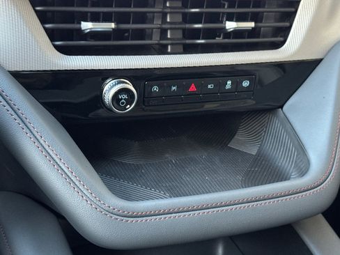 New 2026 Ford Explorer Active w/ Active Comfort Package image 21