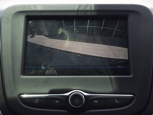 Used 2019 Chevrolet Equinox LT FWD image 23