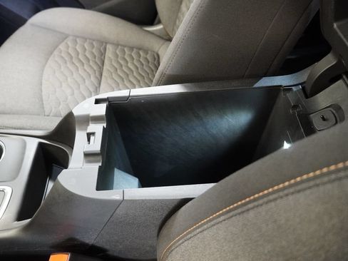 Used 2019 Chevrolet Equinox LT FWD image 25