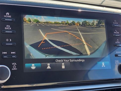 Used 2019 Honda Accord EX image 7