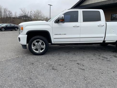 Used 2016 GMC Sierra 2500 Denali w/ Driver Alert Package image 2