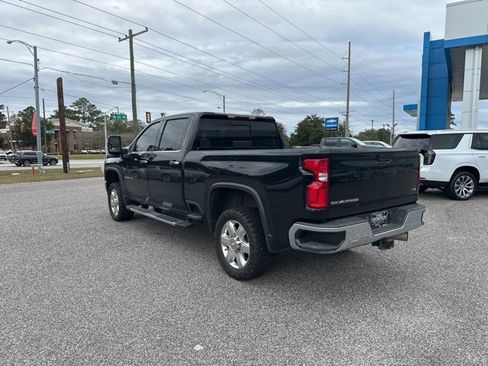 Used 2021 Chevrolet Silverado 2500 LTZ image 6
