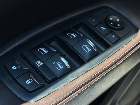 Used 2021 Maserati Ghibli S RWD image 32