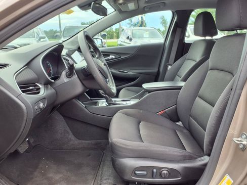 Used 2024 Chevrolet Malibu LT FWD image 22