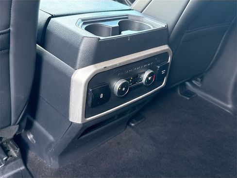 Used 2023 Ford Expedition XLT image 28