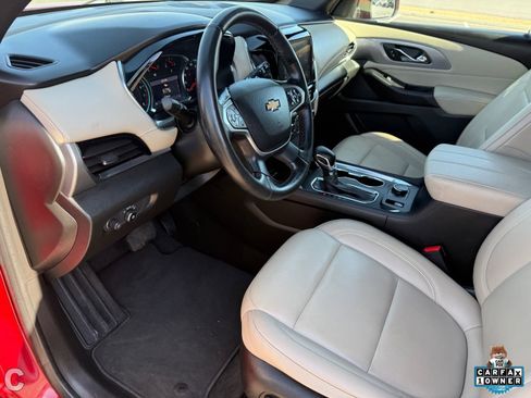 Used 2023 Chevrolet Traverse LT FWD image 19
