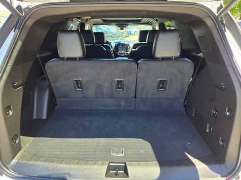 Used 2022 Chevrolet Traverse High Country AWD/4WD image 13
