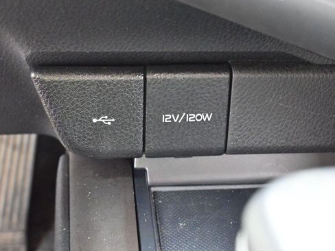 Used 2021 Toyota Camry SE w/ Cold Weather Package AWD/4WD image 23