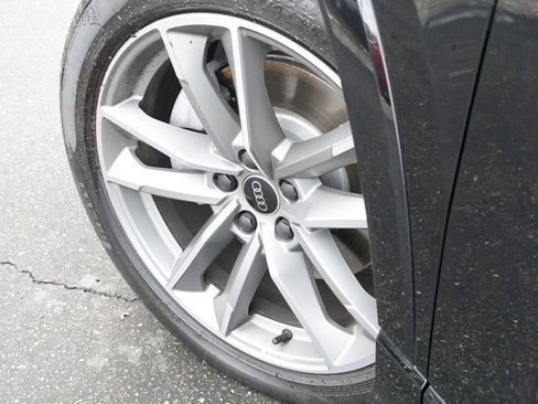 Used 2025 Audi Q3 2.0T Premium image 11