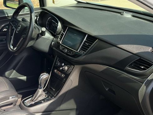 Used 2017 Buick Encore Essence w/ Experience Buick Package FWD image 9