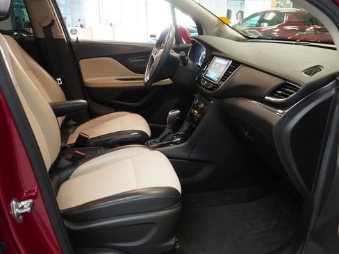 Used 2018 Buick Encore Preferred AWD/4WD image 22