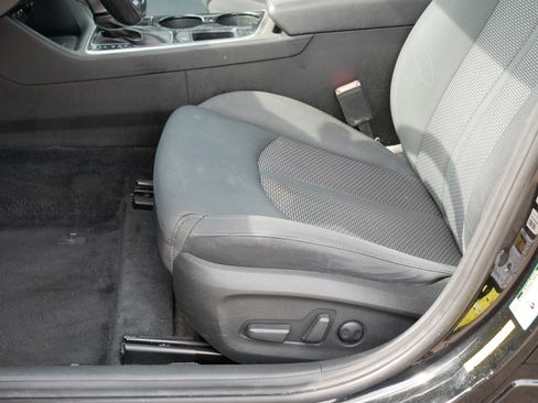 Used 2019 Hyundai Sonata SEL FWD image 13