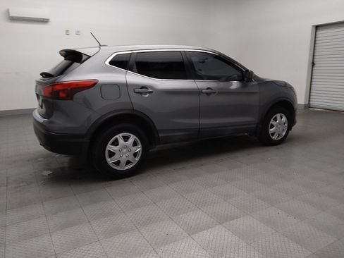 Used 2017 Nissan Rogue Sport S image 10