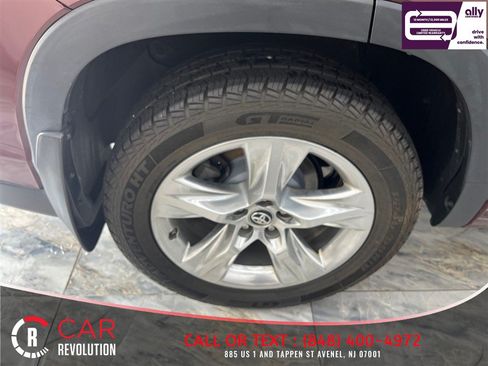 Used 2017 Toyota Highlander Limited w/ Protection Package #3 AWD/4WD image 43