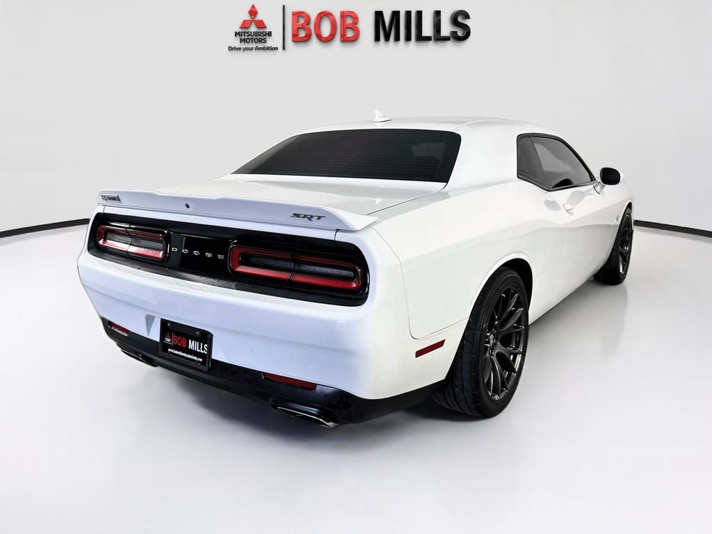 Used 2016 Dodge Challenger SRT w/ Technology Group RWD image 7