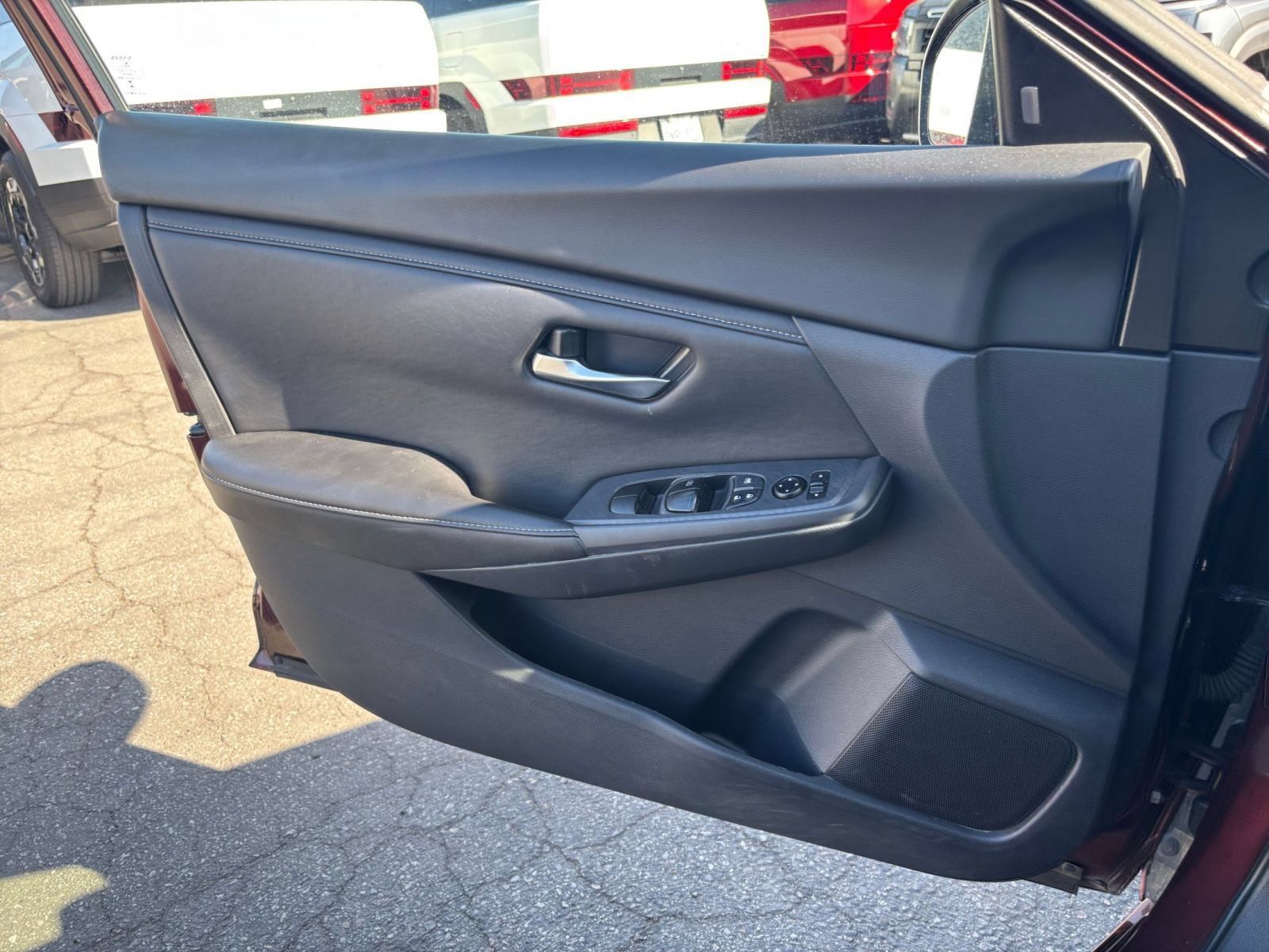 Used 2025 Nissan Sentra SV FWD image 18