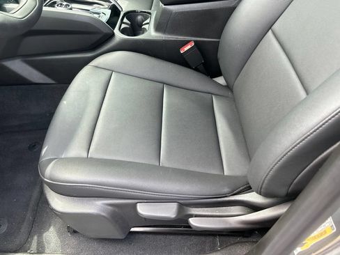 Used 2024 Chevrolet Colorado Trail Boss AWD/4WD image 18