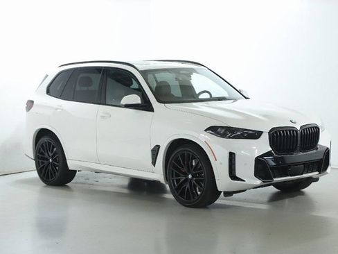 Certified 2024 BMW X5 xDrive40i w/ M Sport Package AWD/4WD image 10