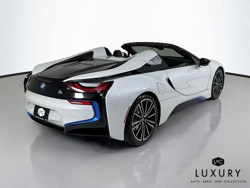 Used 2019 BMW i8 Roadster AWD/4WD image 6
