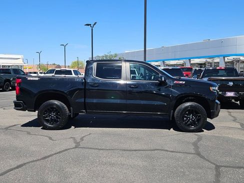 Used 2021 Chevrolet Silverado 1500 LT Trail Boss w/ Convenience Package II image 4