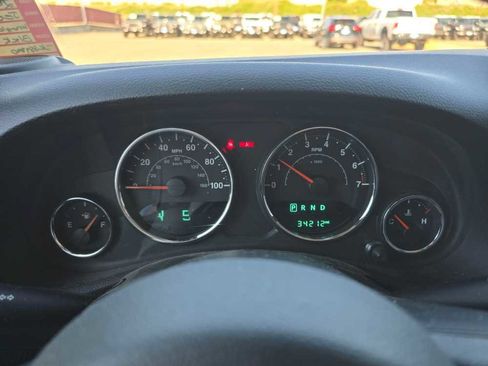 Used 2018 Jeep Wrangler Sport AWD/4WD image 7
