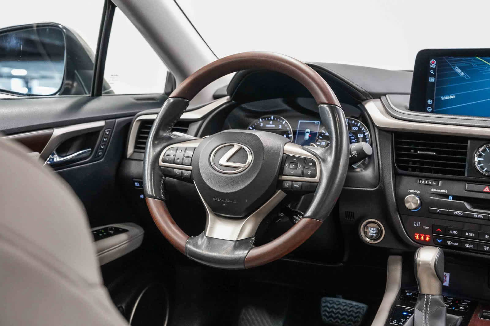 Used 2022 Lexus RX 350 FWD w/ Premium Package image 15