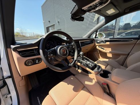 New 2026 Porsche Macan Turbo image 4